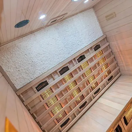 Make Your Own Party - Exclusive 200 Sqm Apartaments With Sauna And Snooker Table Hen&Stag Do Krakow